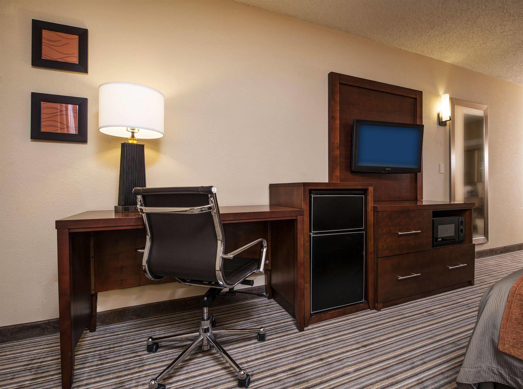 Comfort Inn - Hall Of Fame Canton Exteriér fotografie