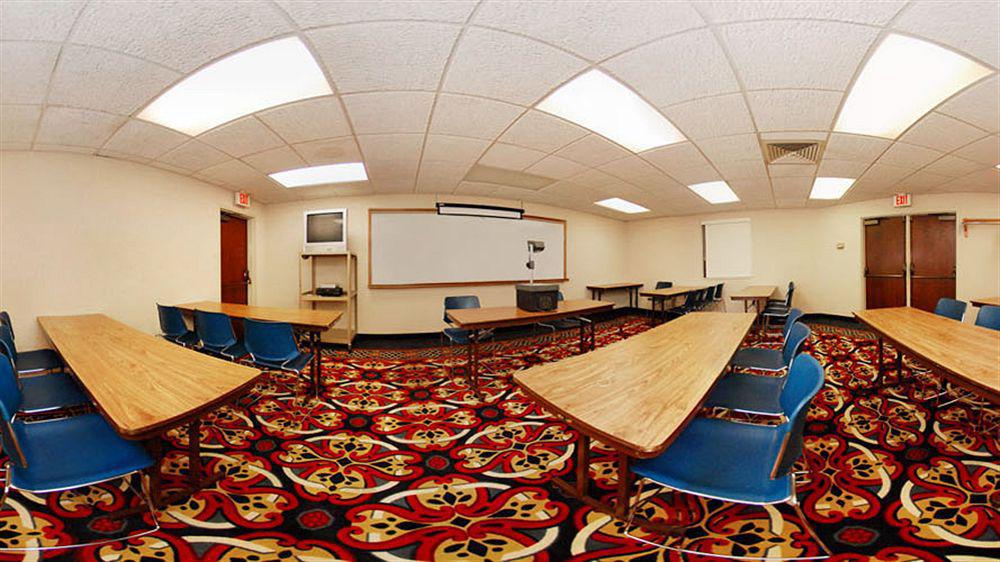 Comfort Inn - Hall Of Fame Canton Exteriér fotografie